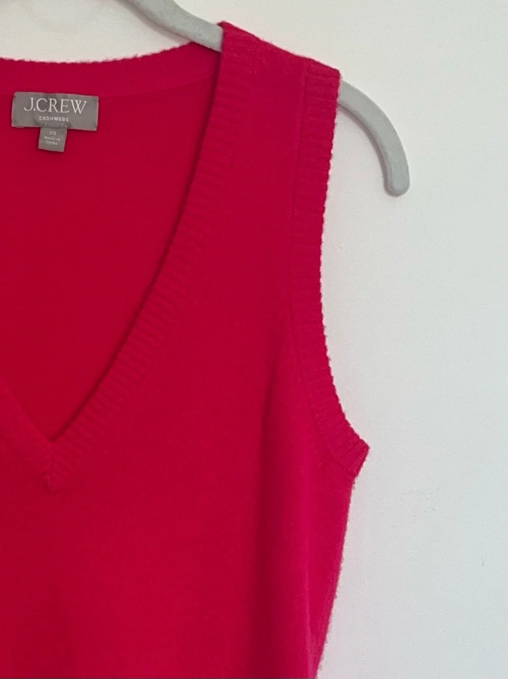 J.Crew 100% Cashmere V-Neck Sweater Vest Bright Pink Neon Berry XS Preppy